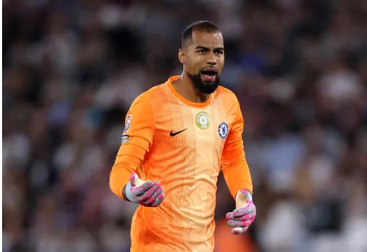 Chelsea duoc khen ngoi vi khong mua thu mon thay Robert Sanchez.