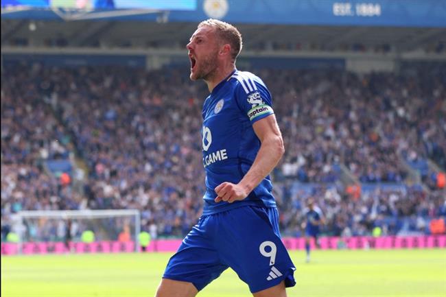 Feyenoord dang quan tam den viec ky hop dong voi tien dao Jamie Vardy.