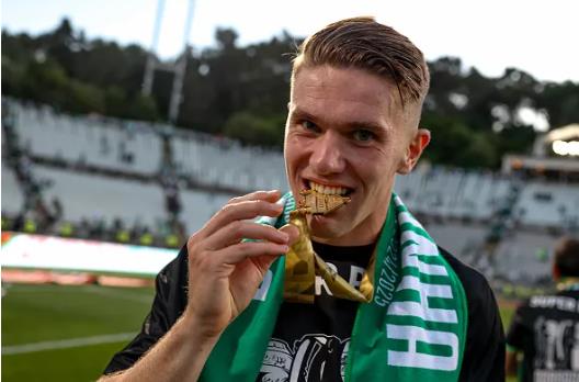 Napoli da gia nhap cuoc dua gianh Viktor Gyokeres cua Sporting Lisbon