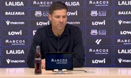 Xabi Alonso khen ngợi Vinicius sau chiến thắng trước Levante