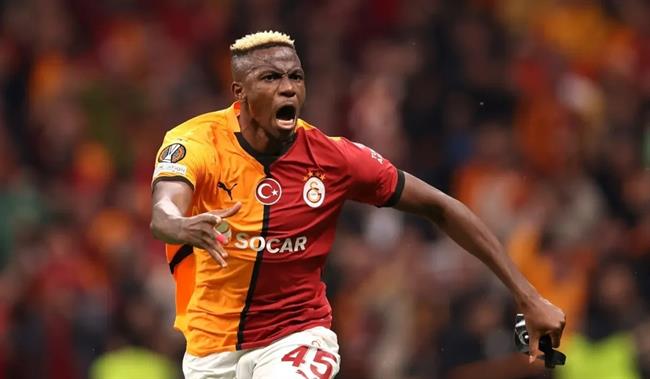 Napoli tu choi de nghi thu 2 cua Galatasaray cho Victor Osimhen.