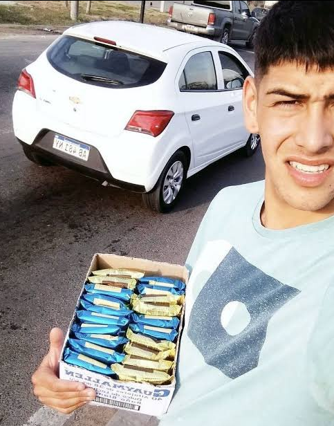 Cầu thủ bán hàng rong được triệu tập vào tuyển Argentina 1