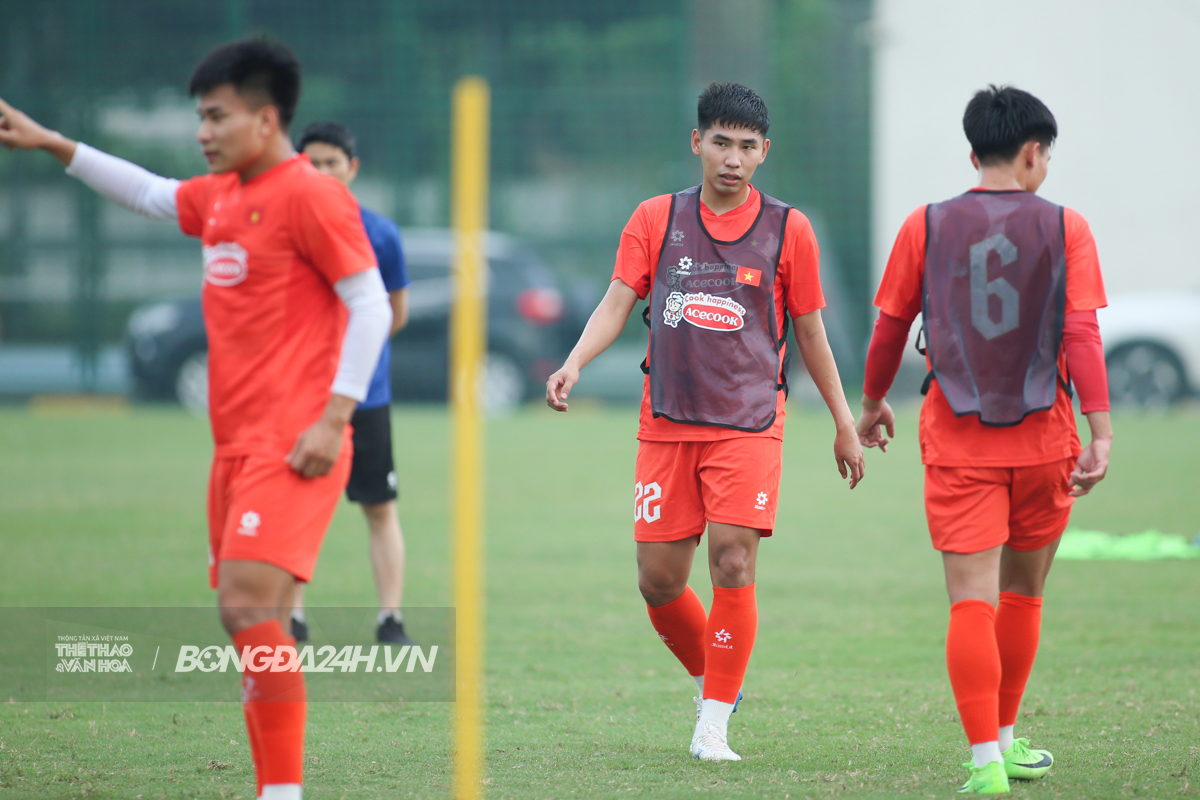 dinh Xuan Tien dT U22 Viet Nam 30/5