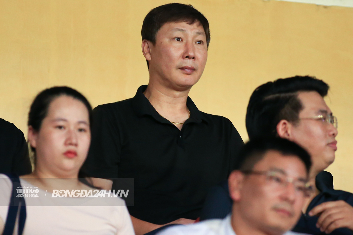 Đặng Văn Lâm hồi sinh đẳng cấp Liệu HLV Kim Sang Sik có thể mãi phớt lờ 2