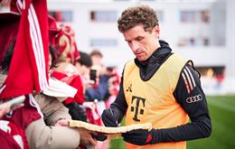 Tương lai của Thomas Muller và cái kết không dễ chịu của một sự nghiệp huyền thoại