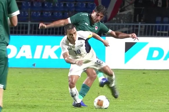 Mohanad Ali hoi tiec vi hanh vi tho bao voi Chanathip