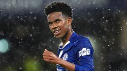 HLV Maresca so sánh Estevao với Cole Palmer