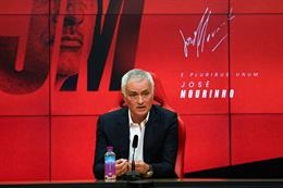 Mourinho gây sốc khi thừa nhận dẫn dắt Fenerbahce là sai lầm