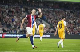 Haaland ghi ... 5 bàn trong trận thắng lịch sử của tuyển Na Uy