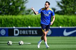 Chủ tịch Inter Milan chỉ thẳng mặt Hakan Calhanoglu sau trận thua Fluminense