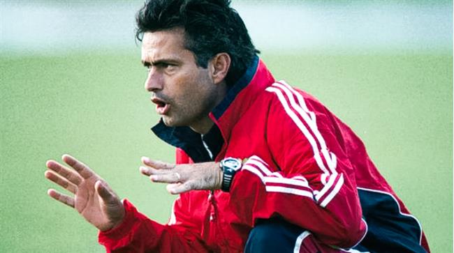 Jose Mourinho trở lại Benfica Viết nốt chặng hành trình 1