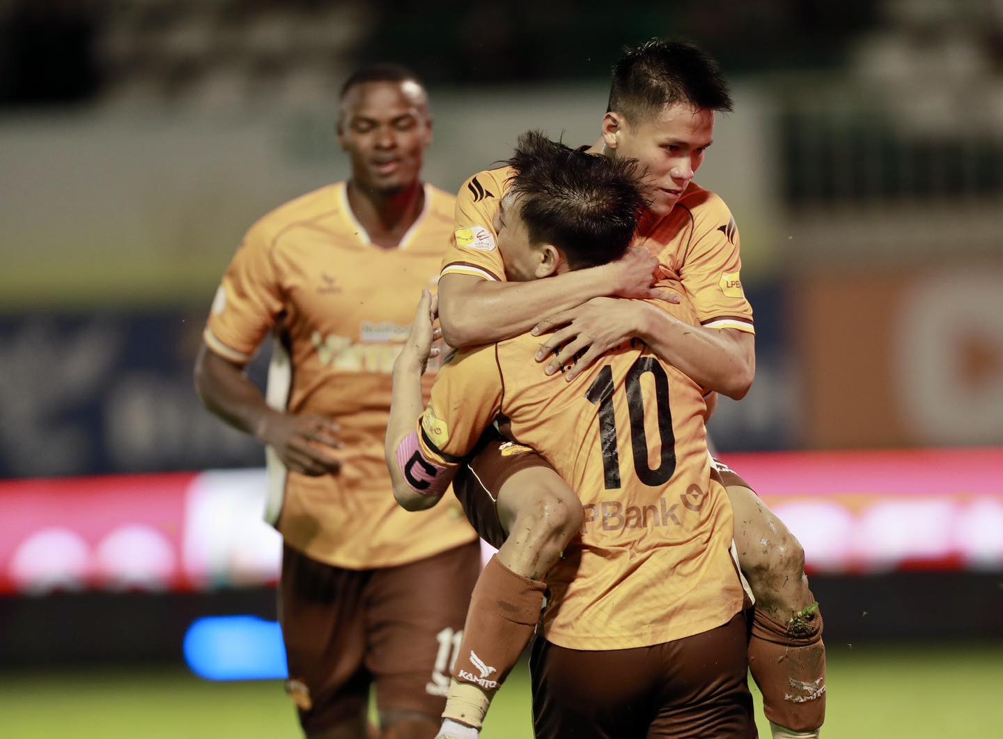 Khi Trung Kiên không thể cứu nổi HAGL 2